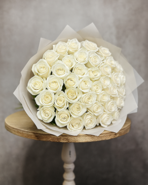 50 White roses bouquet