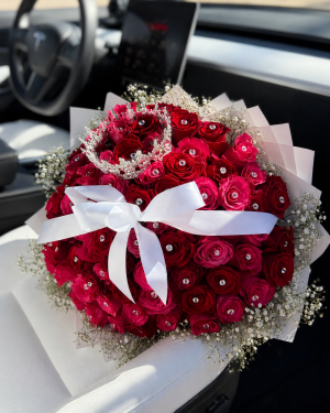 Royal Cristal 75 Rose Bouquet