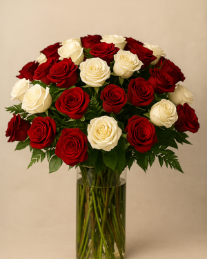 White and red 50 roses in Glass Vase