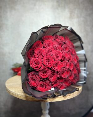50 Red roses bouquet