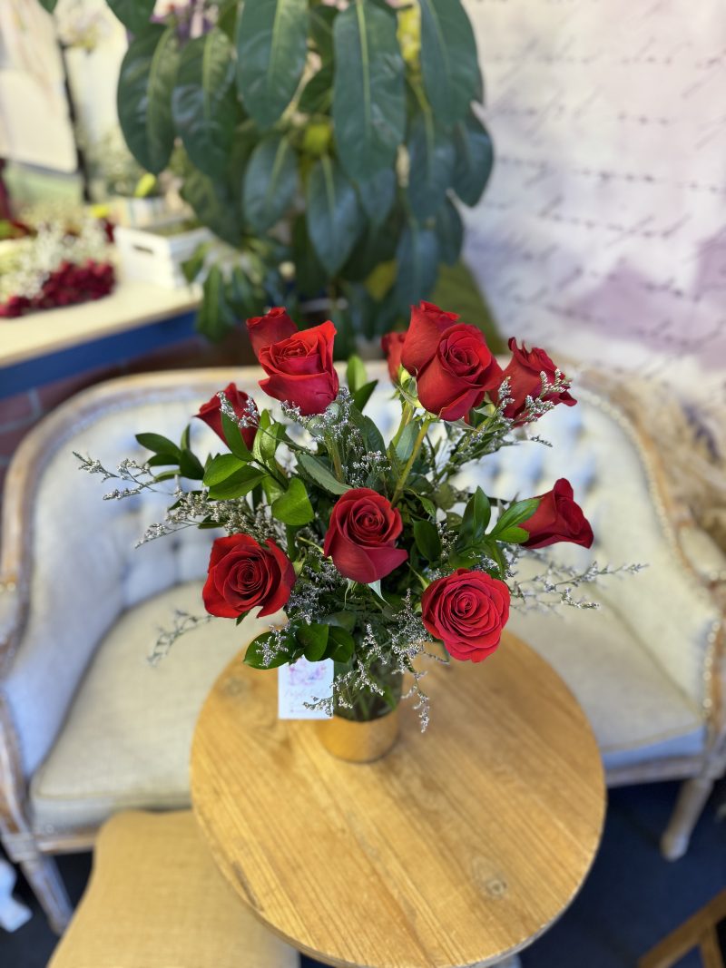 Classic Dozen Red Roses