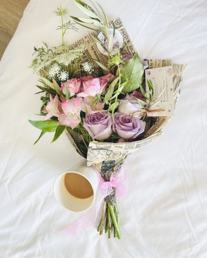 Compliment bouquet (your color)